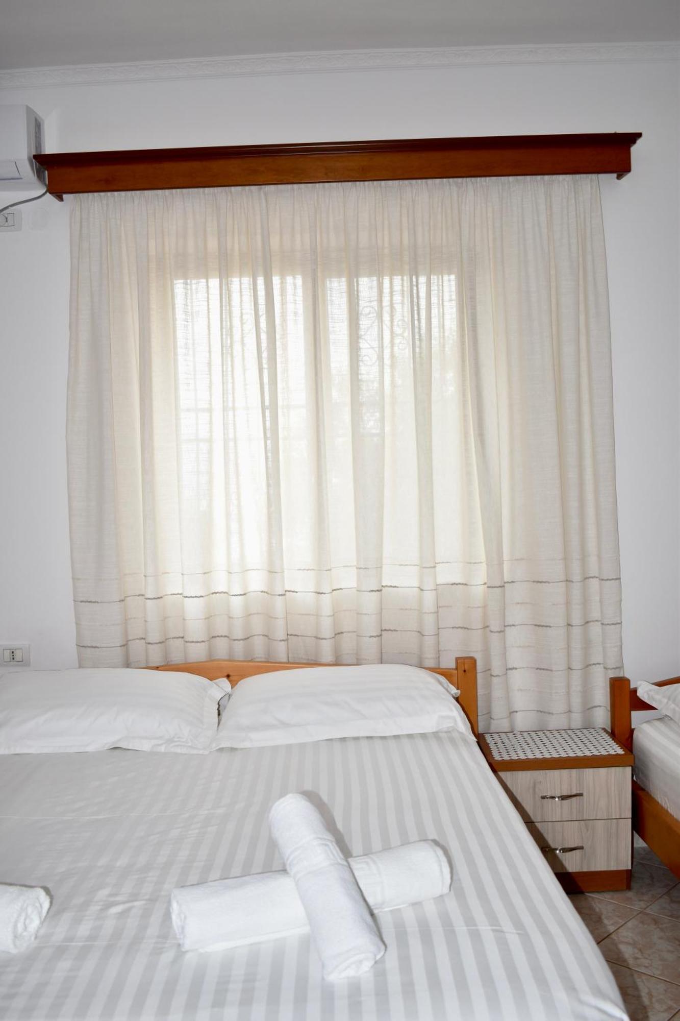 Ksamil Sea&Lake View Escape Ngoại thất bức ảnh