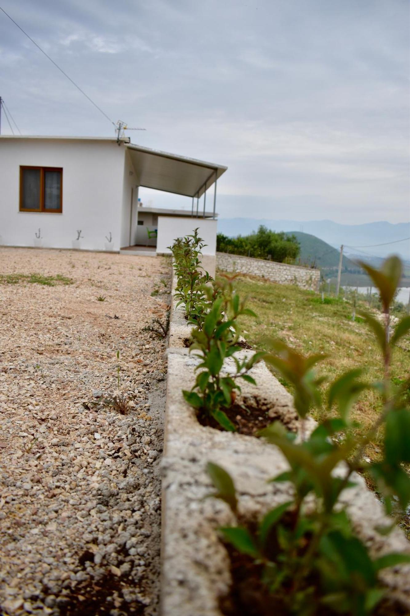 Ksamil Sea&Lake View Escape Ngoại thất bức ảnh